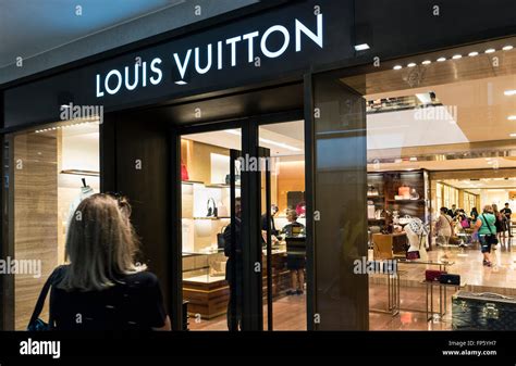 louis vuitton italy stores|Louis Vuitton Italy locations.